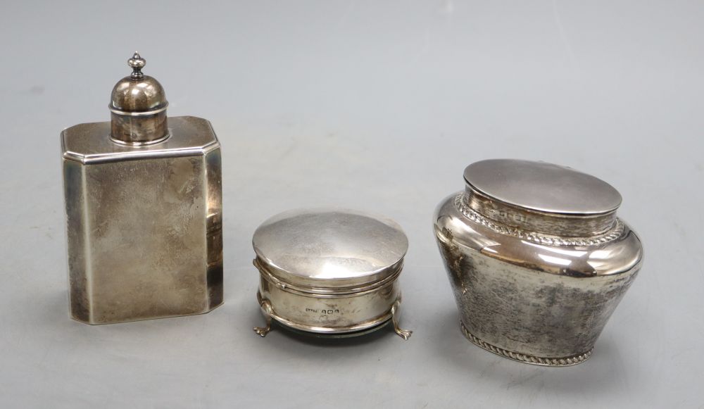 Two early 20th century silver tea caddies and a silver trinket box, tallest 12cm, gross 10.5oz.